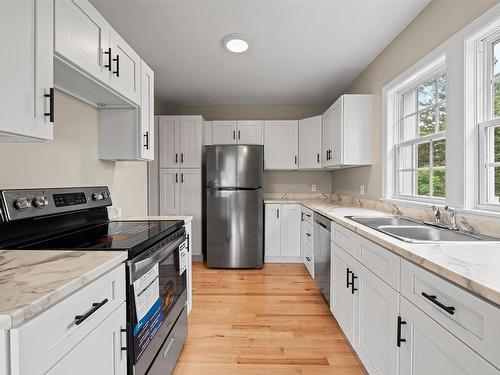 6 Birchfield Crescent, Spryfield, NS 