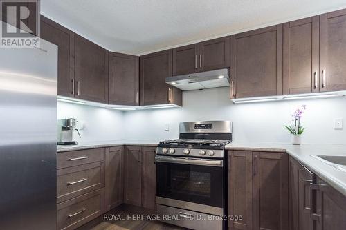151 Rollins Drive, Belleville (Belleville Ward), ON - Indoor Photo Showing Kitchen With Upgraded Kitchen