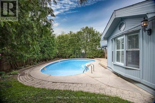198 Romfield Circuit, Markham, ON - Outdoor With In Ground Pool