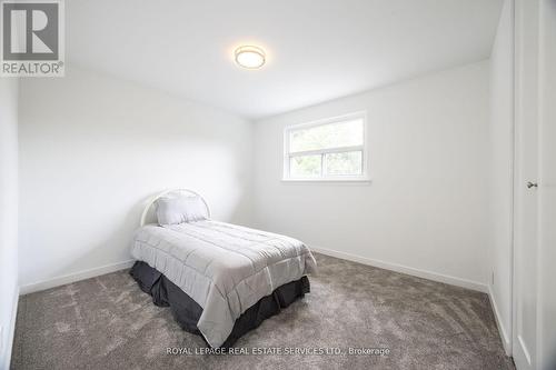 198 Romfield Circuit, Markham, ON - Indoor Photo Showing Bedroom