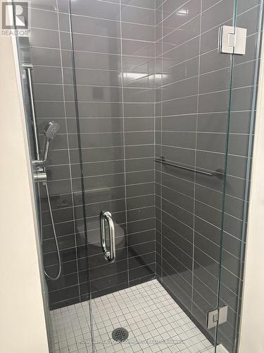 225 - 8868 Yonge Street, Richmond Hill, ON - Indoor Photo Showing Bathroom