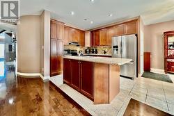 Modern, upgraded Kitchen - 