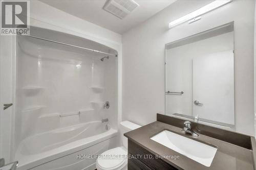 205 - 269 Sunview Street, Waterloo, ON - Indoor Photo Showing Bathroom