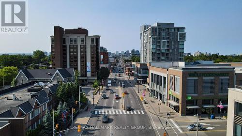 Steps to Bank Street with shops and restaurants. - 255 Fifth Avenue, Ottawa, ON - Outdoor With Facade