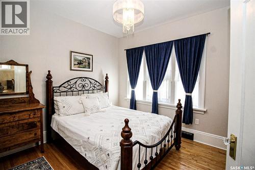 671 2Nd Street E, Shaunavon, SK - Indoor Photo Showing Bedroom