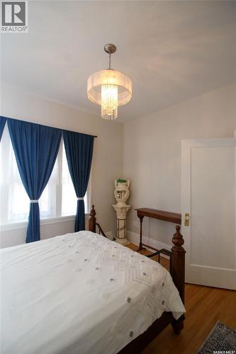 671 2Nd Street E, Shaunavon, SK - Indoor Photo Showing Bedroom