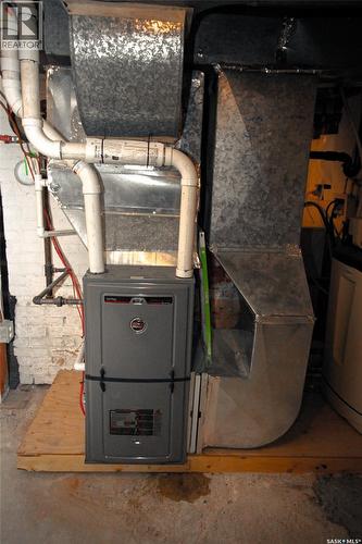 671 2Nd Street E, Shaunavon, SK - Indoor Photo Showing Basement