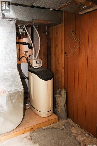 671 2Nd Street E, Shaunavon, SK - Indoor Photo Showing Basement