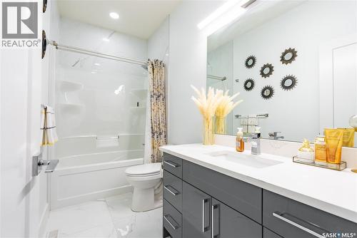 144 Forsey Avenue, Saskatoon, SK - Indoor Photo Showing Bathroom