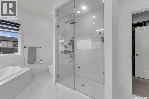 144 Forsey Avenue, Saskatoon, SK - Indoor Photo Showing Bathroom