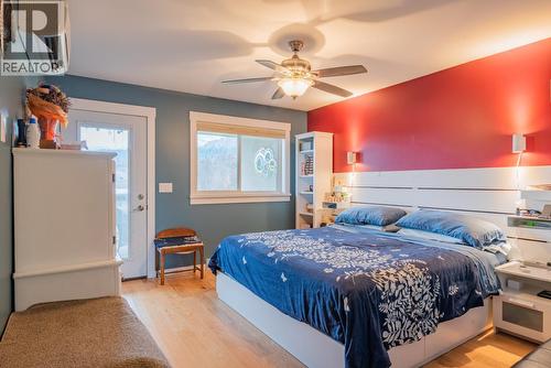 7150 Devito Drive, Trail, BC - Indoor Photo Showing Bedroom