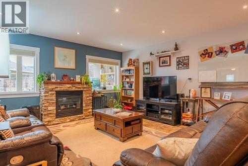 7150 Devito Drive, Trail, BC - Indoor Photo Showing Living Room With Fireplace