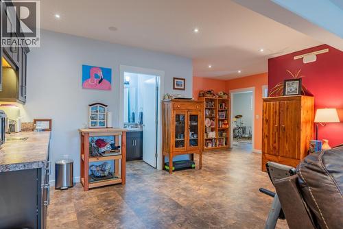 7150 Devito Drive, Trail, BC - Indoor