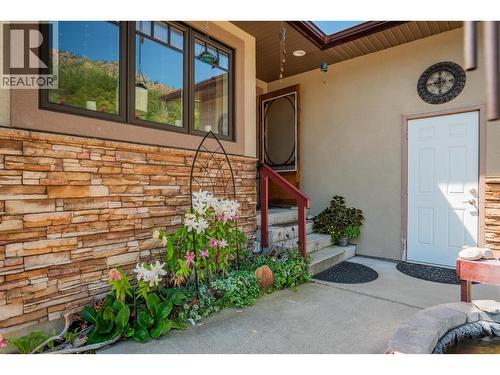 7150 Devito Drive, Trail, BC - Outdoor With Exterior