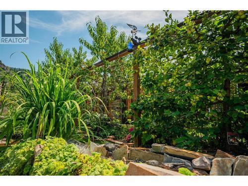 7150 Devito Drive, Trail, BC - Outdoor