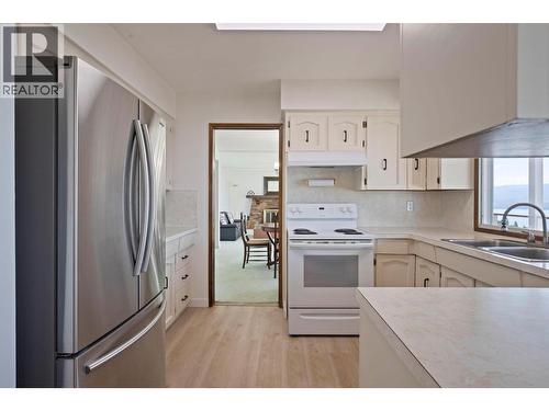 Kitchen - 1163 Menu Road, West Kelowna, BC - Indoor Photo Showing Kitchen With Double Sink