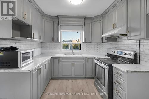 1 Studley Street, Mississauga, ON - Indoor Photo Showing Kitchen With Double Sink With Upgraded Kitchen