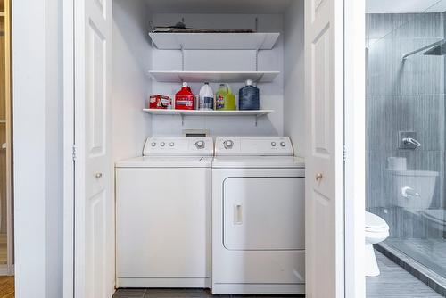Laundry room - 1580 Rue De Champlain, Montréal (Ville-Marie), QC - Indoor Photo Showing Laundry Room