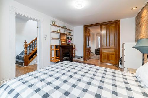 Bedroom - 1580 Rue De Champlain, Montréal (Ville-Marie), QC - Indoor Photo Showing Bedroom