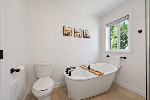 Bathroom - 127 Allée De La Sérénité, Mont-Tremblant, QC - Indoor Photo Showing Bathroom