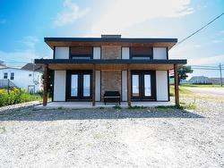 15409 C Cabot Trail  Chéticamp, NS B0E 1H0