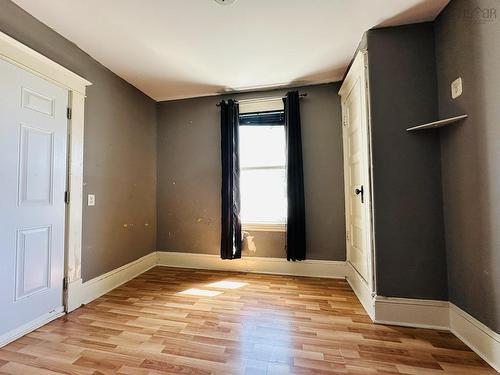 12 Fairview Avenue, Stellarton, NS 