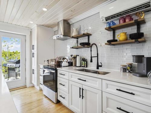 6 693 Masons Beach Road, First South, NS 