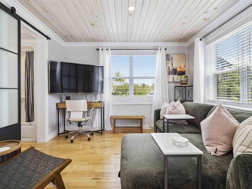 6 693 Masons Beach Road, First South, NS 