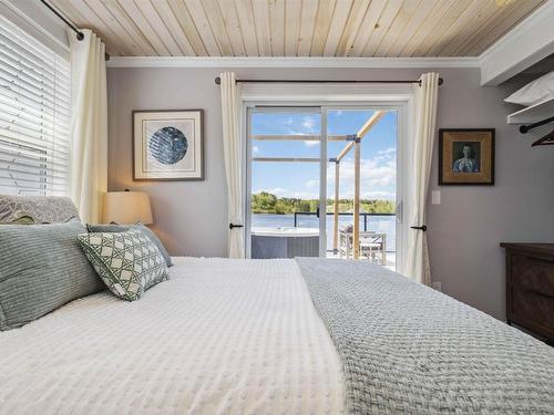 6 693 Masons Beach Road, First South, NS 