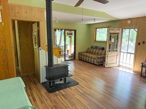 40 Ottilie Road, Morson, ON - Indoor Photo Showing Other Room