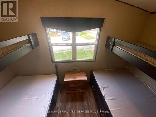 Smr201 - 1082 Shamrock Marina Road, Gravenhurst, ON - Indoor Photo Showing Other Room