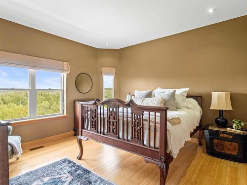 199 Aarons Way, Fergusons Cove, NS 