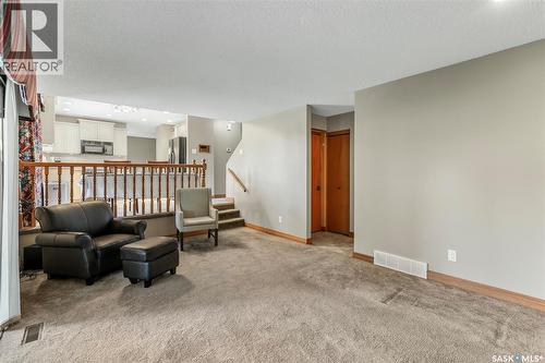 10 Selkirk Crescent, Regina, SK - Indoor