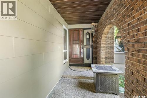 10 Selkirk Crescent, Regina, SK - Outdoor With Exterior