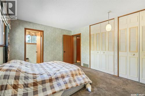 10 Selkirk Crescent, Regina, SK - Indoor Photo Showing Bedroom