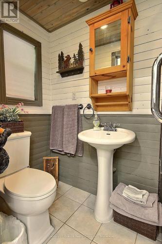 Rustic Chic? - 1082 Green Lake Road, Algonquin Highlands (Stanhope), ON - Indoor Photo Showing Bathroom