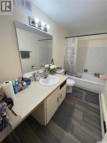 11 35 Centennial Street, Regina, SK - Indoor Photo Showing Bathroom