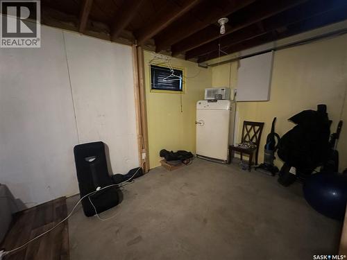 102 9Th Avenue Se, Weyburn, SK - Indoor Photo Showing Basement