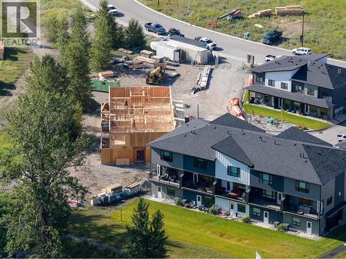 800 Riverside Way Unit# 404, Fernie, BC - Outdoor