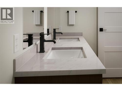 800 Riverside Way Unit# 402, Fernie, BC - Indoor