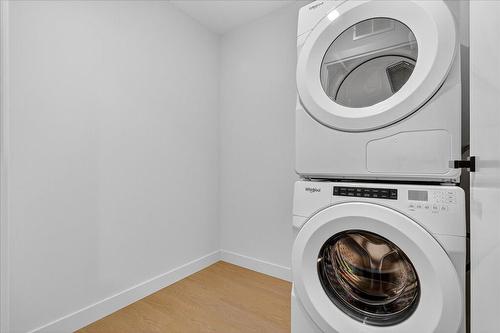Salle de lavage - 806-1245 Rue Sherbrooke O., Montréal (Ville-Marie), QC - Indoor Photo Showing Laundry Room