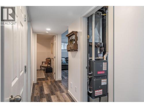 384 Hardie Road, Kelowna, BC - Indoor Photo Showing Other Room