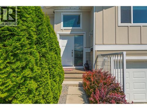384 Hardie Road, Kelowna, BC - Outdoor