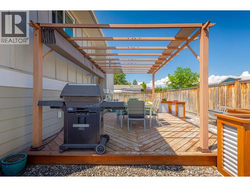 384 Hardie Road, Kelowna, BC - Outdoor With Deck Patio Veranda With Exterior