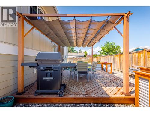 384 Hardie Road, Kelowna, BC - Outdoor With Deck Patio Veranda With Exterior