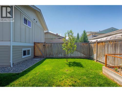 384 Hardie Road, Kelowna, BC - Outdoor With Exterior