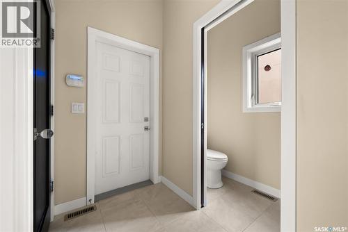 6110 Wascana Court, Regina, SK - Indoor Photo Showing Bathroom