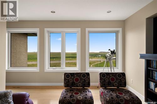 6110 Wascana Court, Regina, SK - Indoor