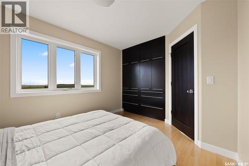 6110 Wascana Court, Regina, SK - Indoor Photo Showing Bedroom