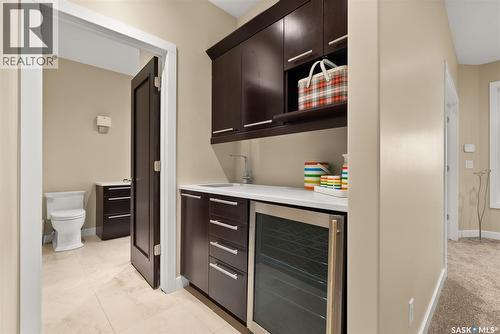 6110 Wascana Court, Regina, SK - Indoor